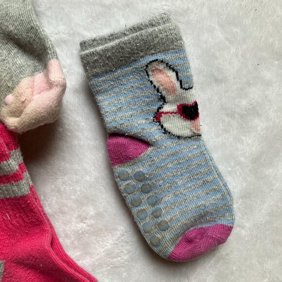 Free w/ Purchase | Baby 6-12M Non-Slip Grip Socks Bundle | 7-8cm | Mixed Colours - Picture 4 of 7